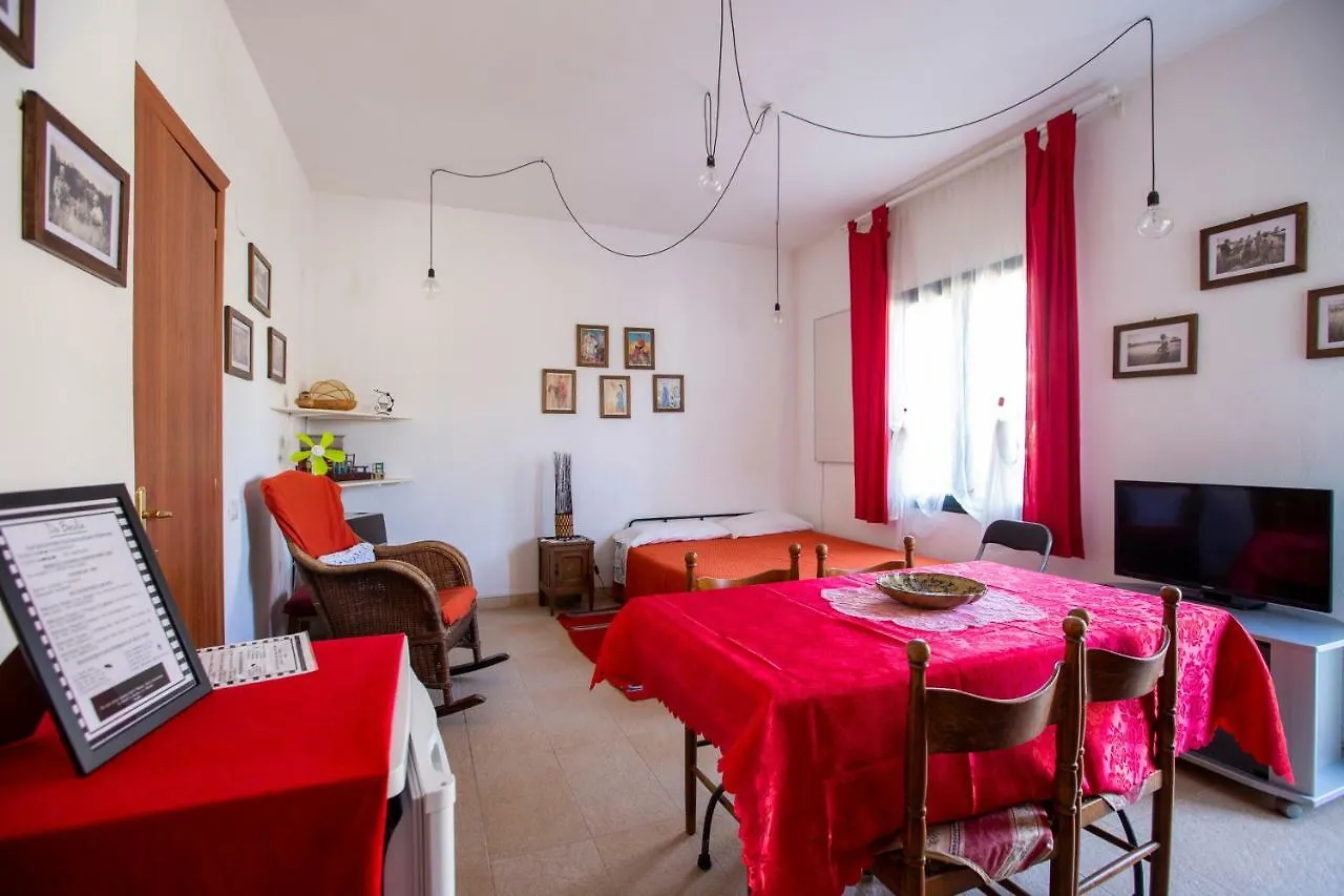 Red Flat Apartment Bari Sardo 0*,